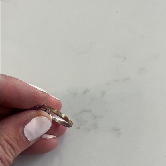 Elegant Purple Gemstone Silver Ring - Picture 6 of 6